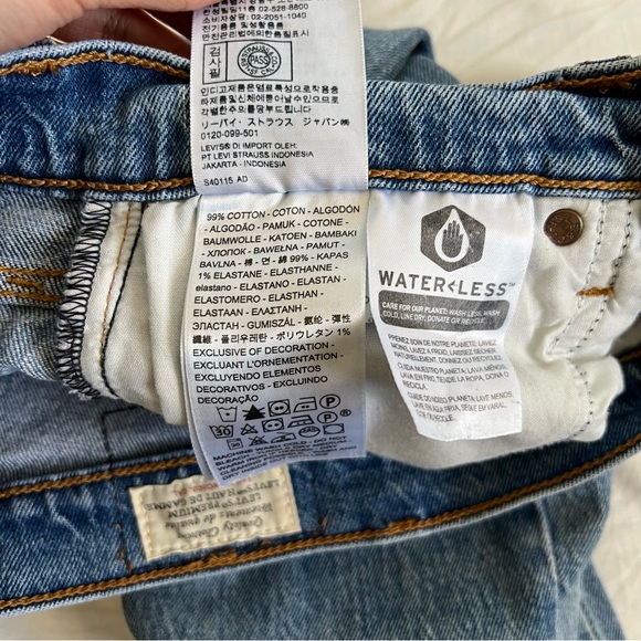 LEVI’S Wedgie Jean (24) - Picture 9 of 9